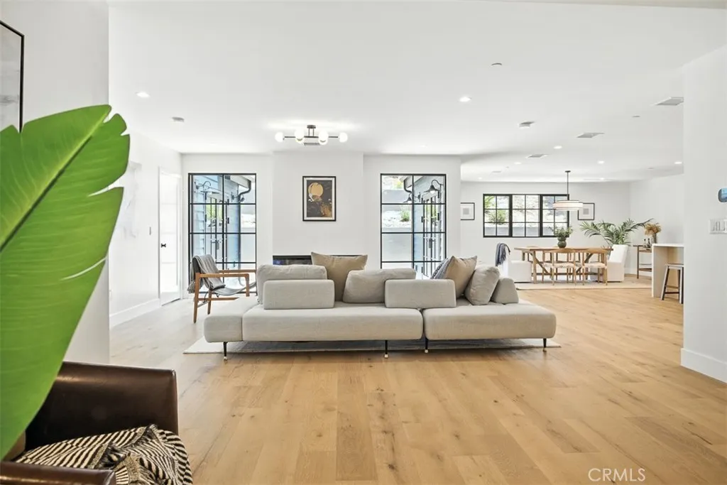 3756 Goodland, Studio City, California 91604 home-pic-16