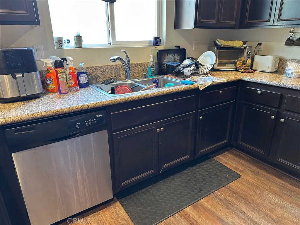 22436 Canal Circle, San Bernardino, California 92313 home-pic-5