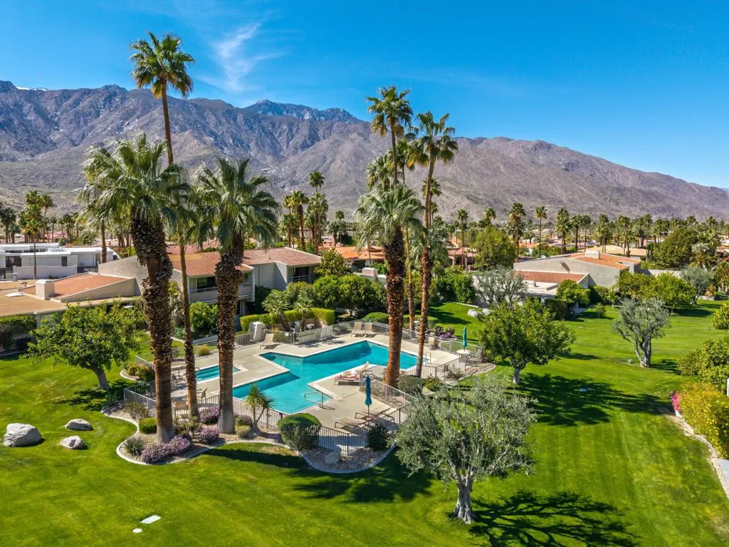 3520 E Bogert Trail E, Palm Springs, California 92264 home-pic-40