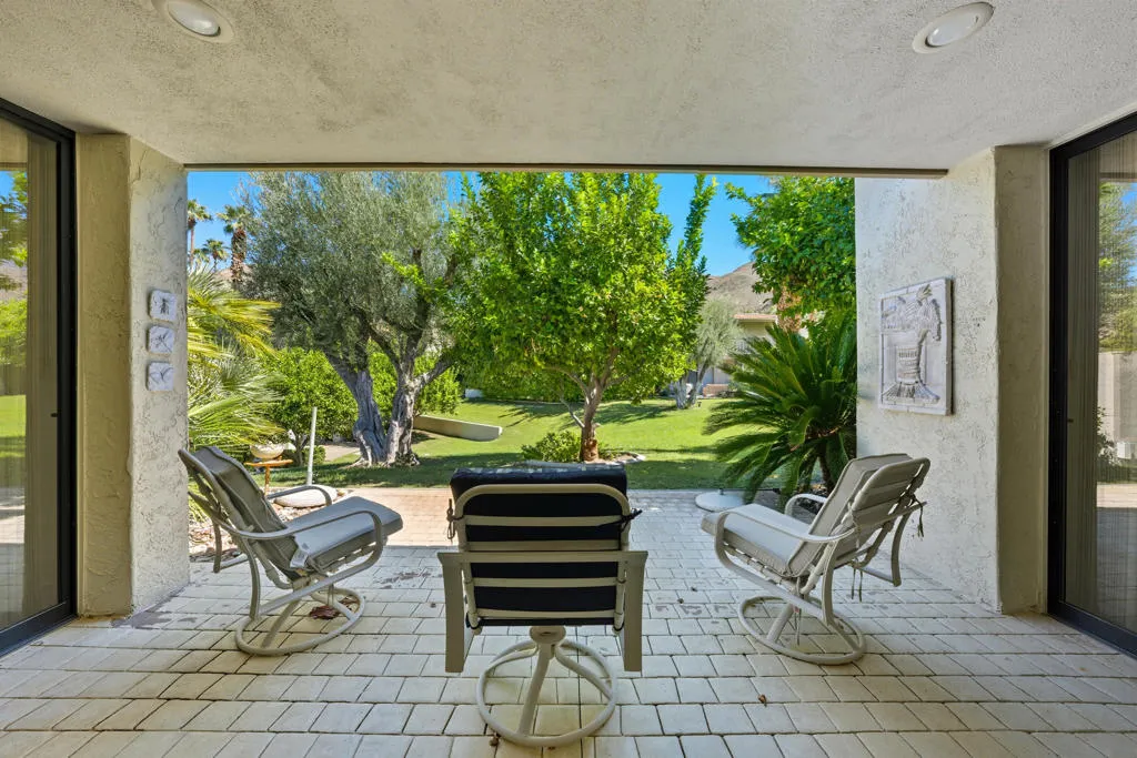 3520 E Bogert Trail E, Palm Springs, California 92264 home-pic-8