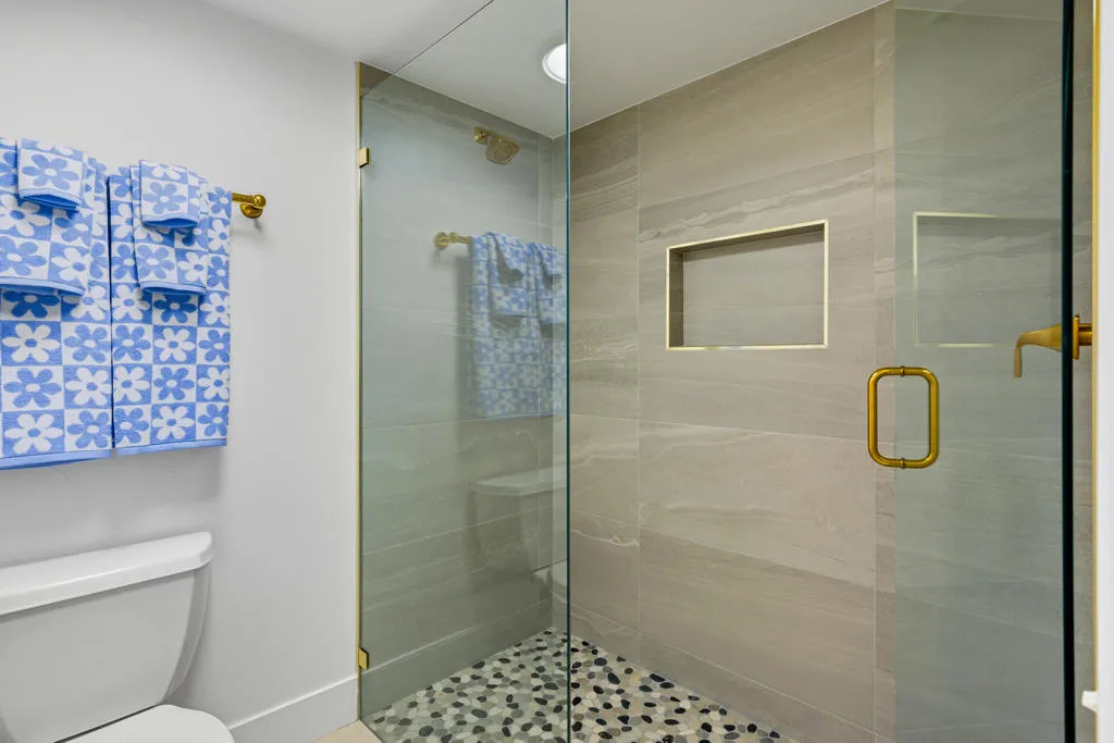 3520 E Bogert Trail E, Palm Springs, California 92264 home-pic-32