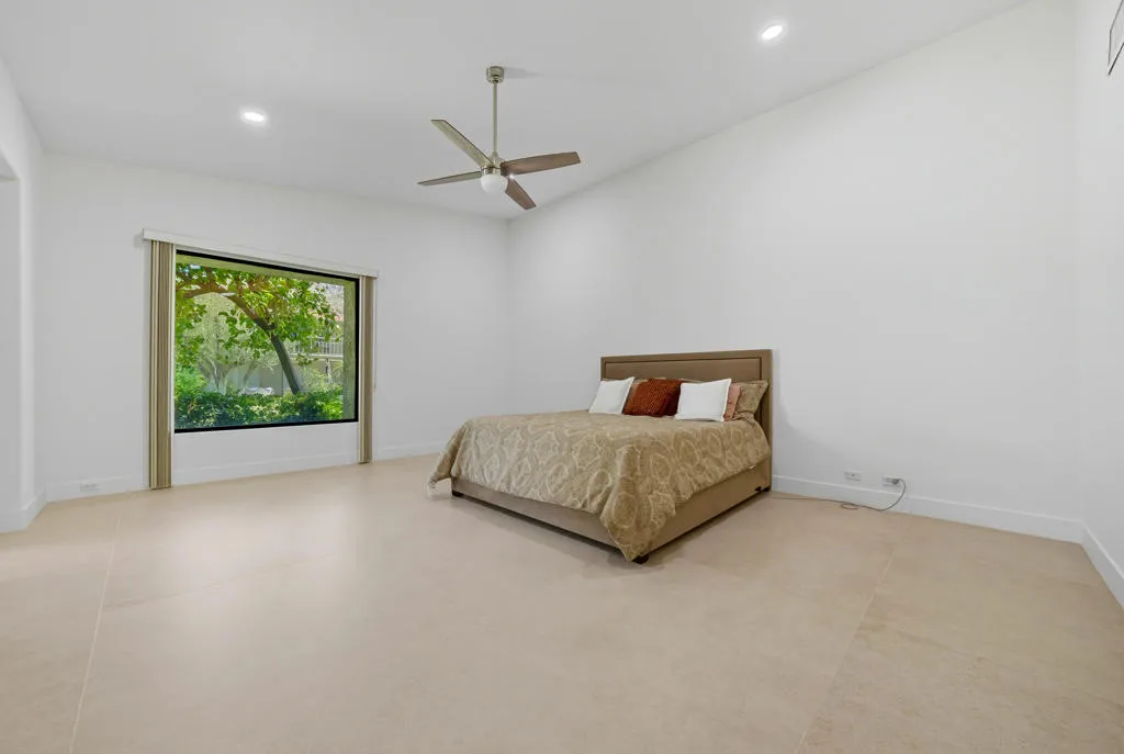 3520 E Bogert Trail E, Palm Springs, California 92264 home-pic-23