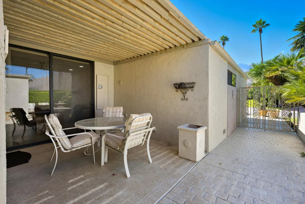 3520 E Bogert Trail E, Palm Springs, California 92264 home-pic-7