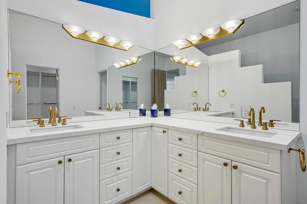 3520 E Bogert Trail E, Palm Springs, California 92264 home-pic-25