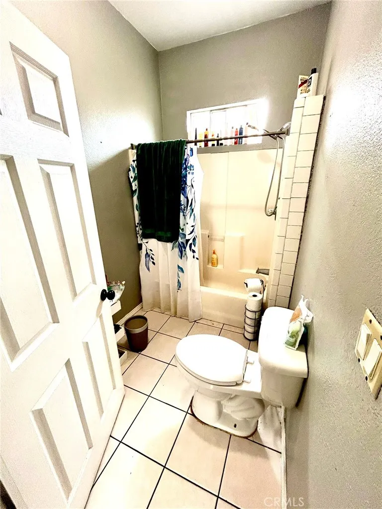 8709 Belmont, Bellflower, California 90706 home-pic-7