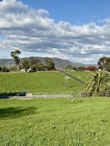1851 E Mission Road, Fallbrook, California 92028