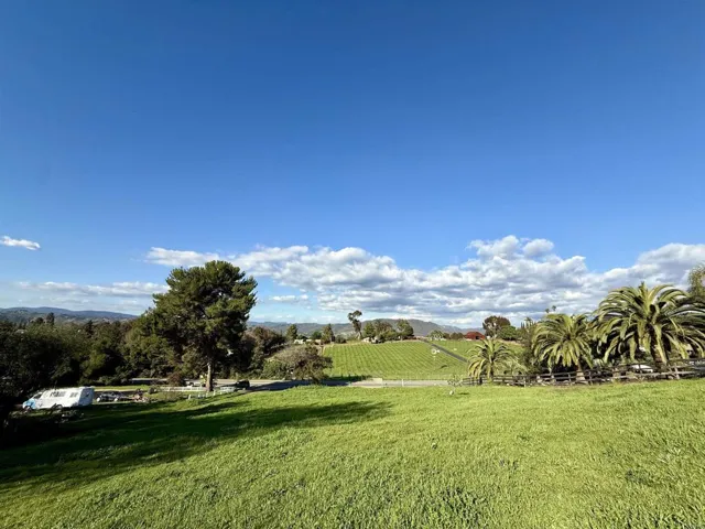 1851 E Mission Road, Fallbrook, California 92028