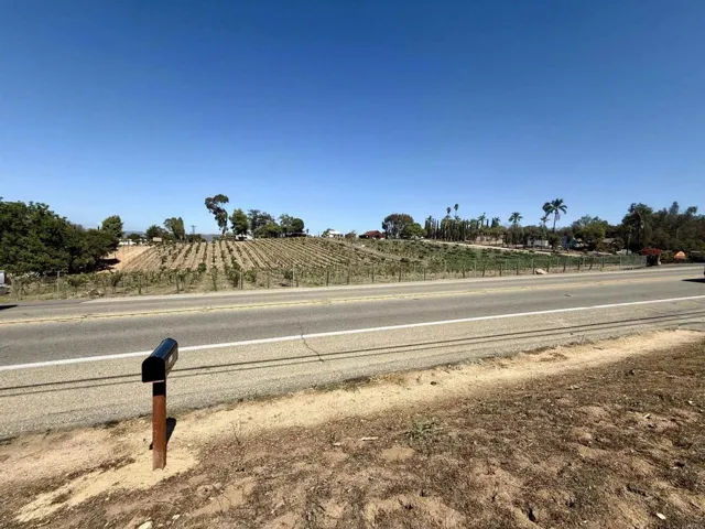 1851 E Mission Road, Fallbrook, California 92028