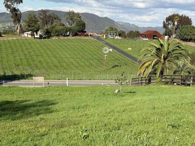 1851 E Mission Road, Fallbrook, California 92028