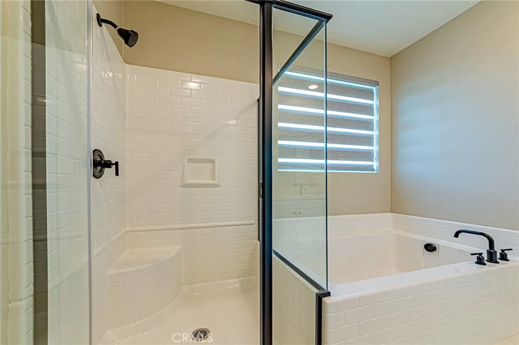 1705 Almond Tree, Upland, California 91784 home-pic-18