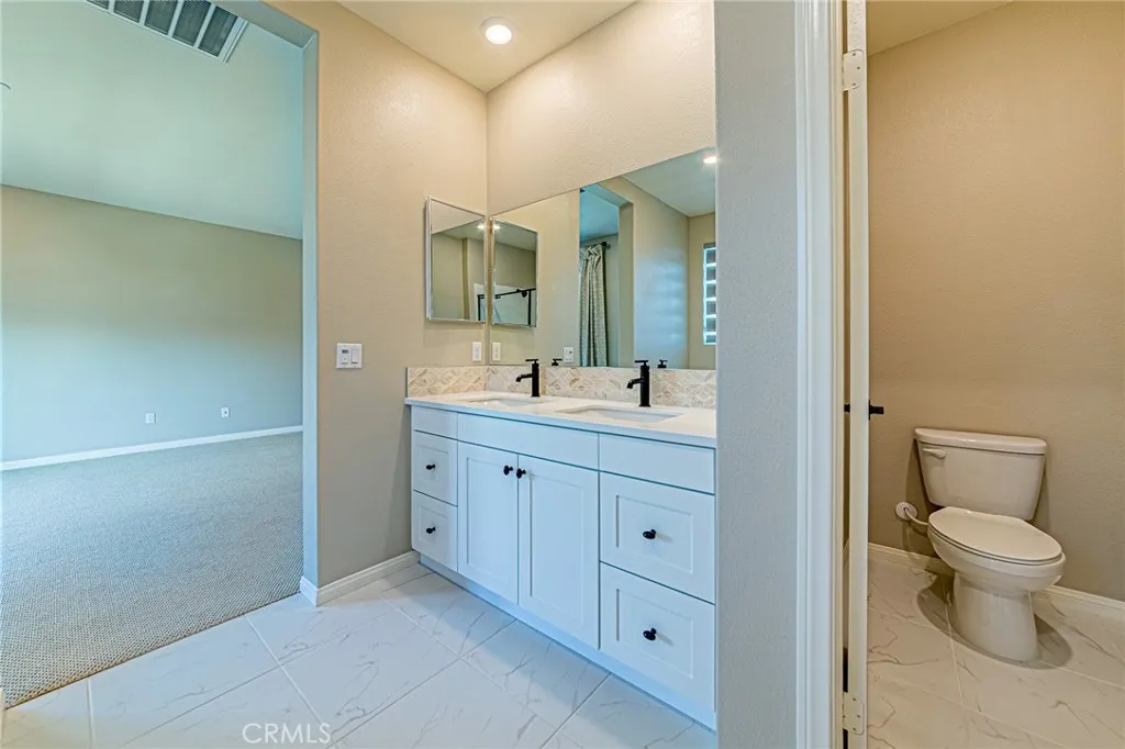 1705 Almond Tree, Upland, California 91784 home-pic-17