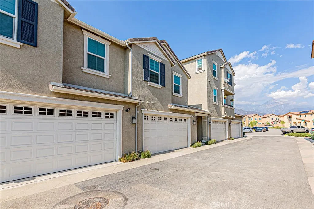 1705 Almond Tree, Upland, California 91784 home-pic-35