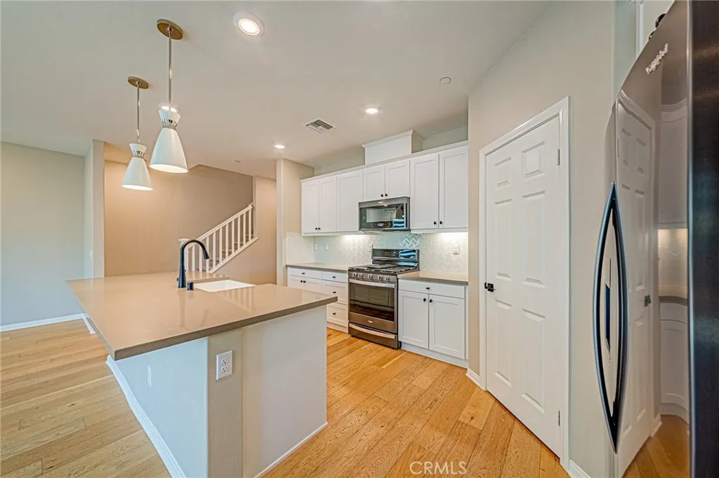 1705 Almond Tree, Upland, California 91784 home-pic-7