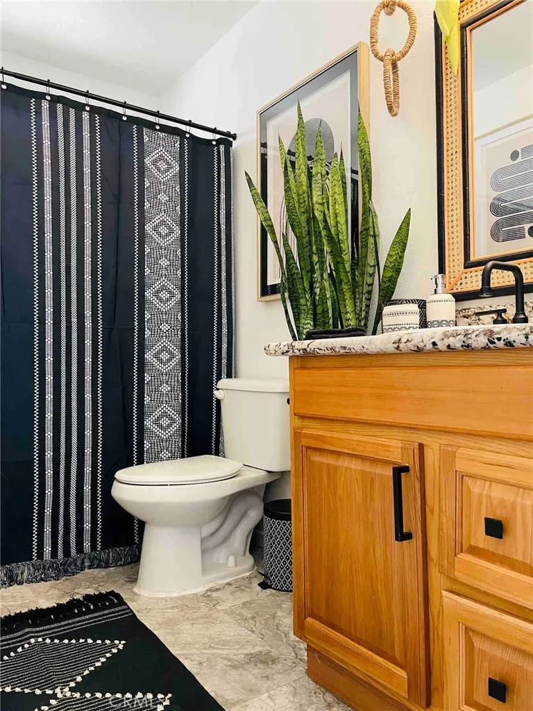 2884 Fortuna, Landers, California 92285 home-pic-13