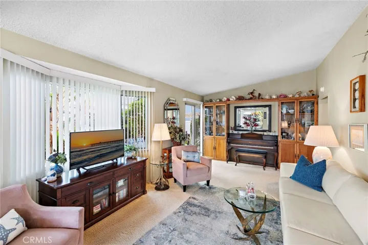114 Yorktown, Newport Beach, California 92660