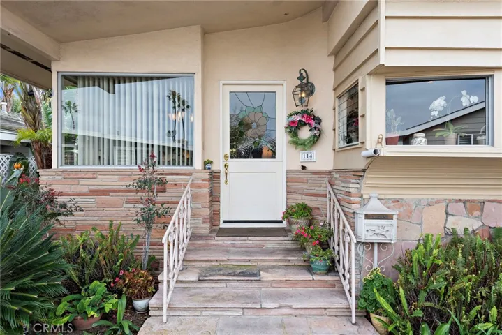 114 Yorktown, Newport Beach, California 92660