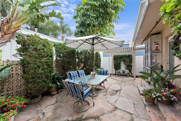 114 Yorktown, Newport Beach, California 92660