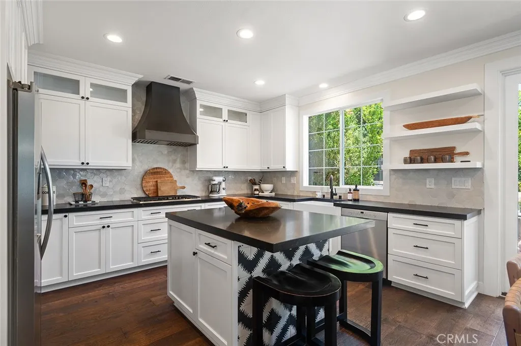 9 Baudin Cir, Ladera Ranch, California 92694 home-pic-14