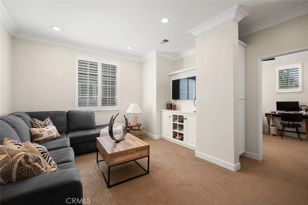 9 Baudin Cir, Ladera Ranch, California 92694 home-pic-31