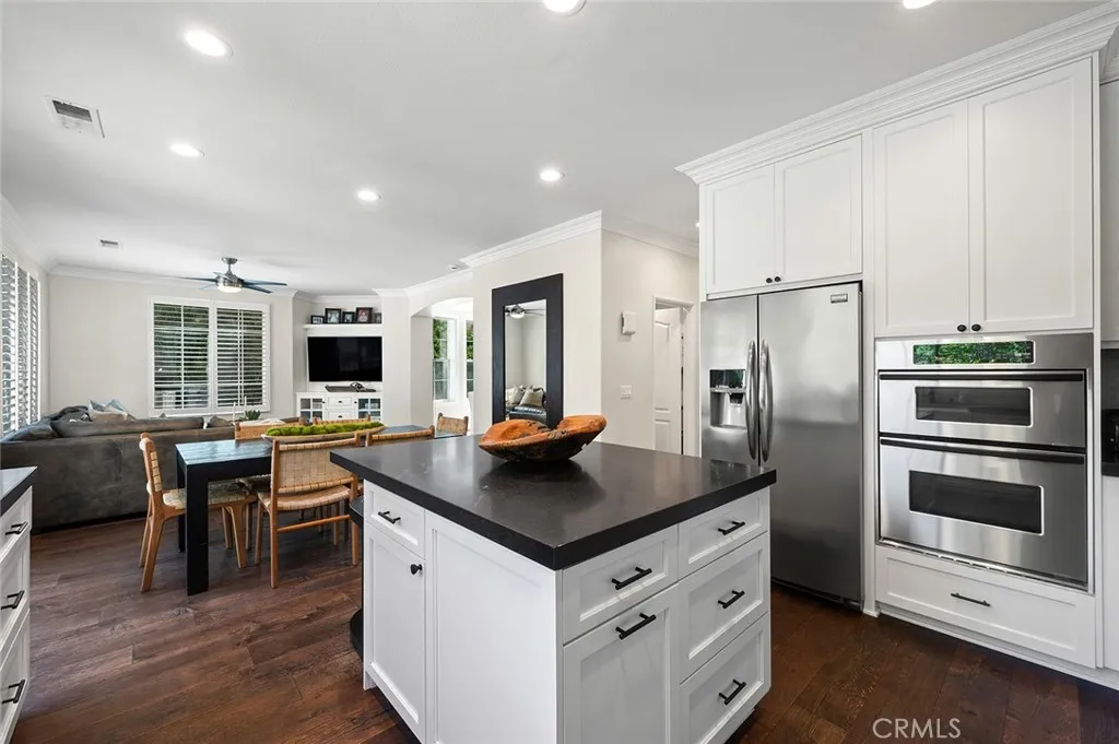 9 Baudin Cir, Ladera Ranch, California 92694 home-pic-18