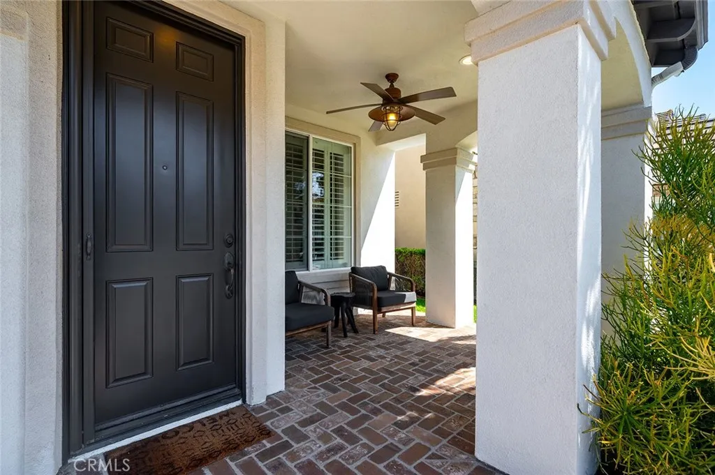 9 Baudin Cir, Ladera Ranch, California 92694 home-pic-2