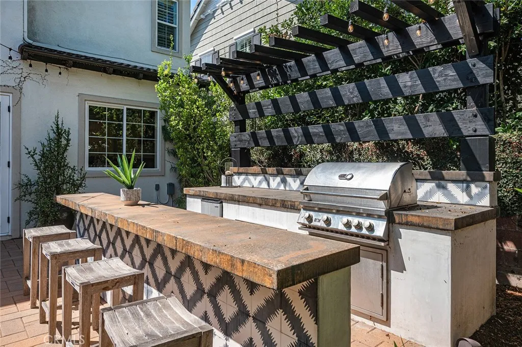 9 Baudin Cir, Ladera Ranch, California 92694 home-pic-41