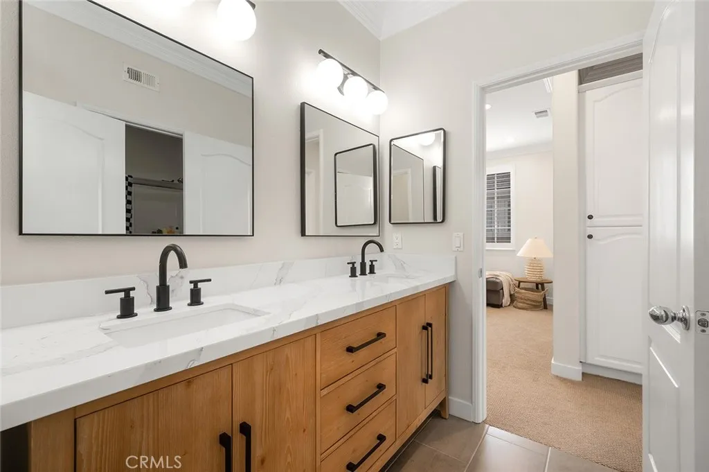 9 Baudin Cir, Ladera Ranch, California 92694 home-pic-30