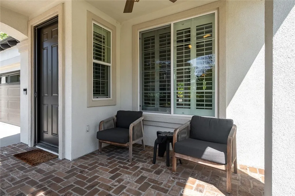 9 Baudin Cir, Ladera Ranch, California 92694 home-pic-3