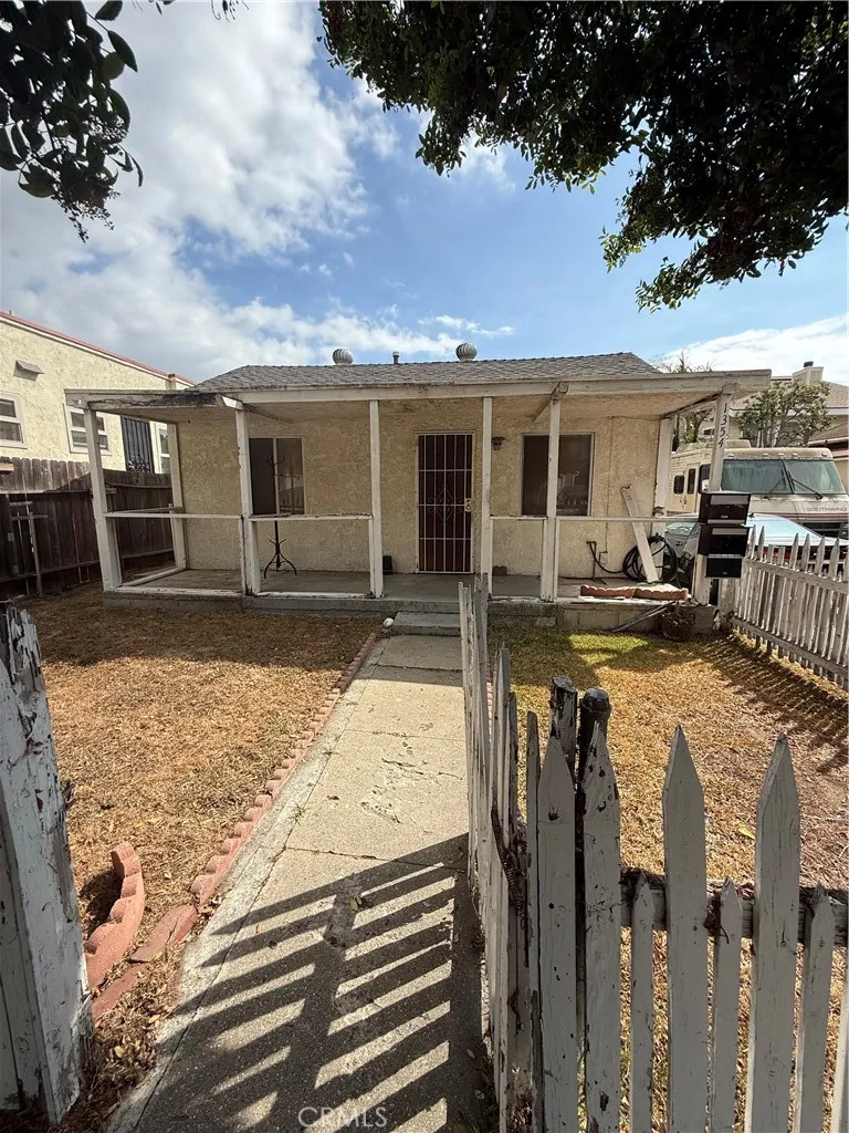 1354 Euclid Ave, Long Beach, California 90804 home-pic-0