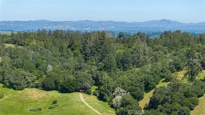 12760 Green Valley Road, Sebastopol, California 95472