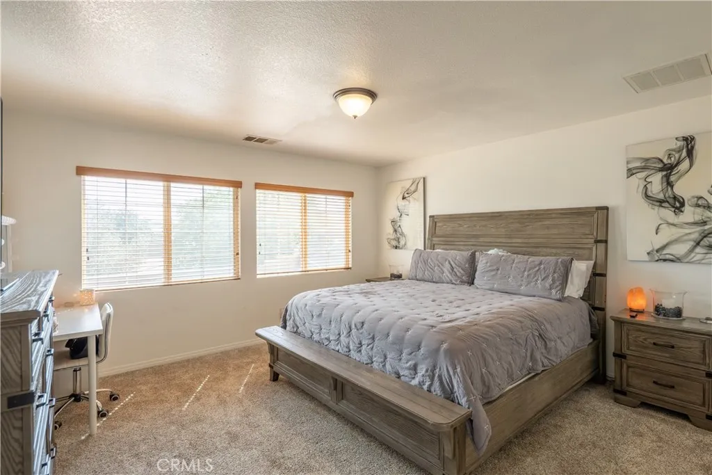 13295 13295 Hollister, Hesperia, California 92344 home-pic-20