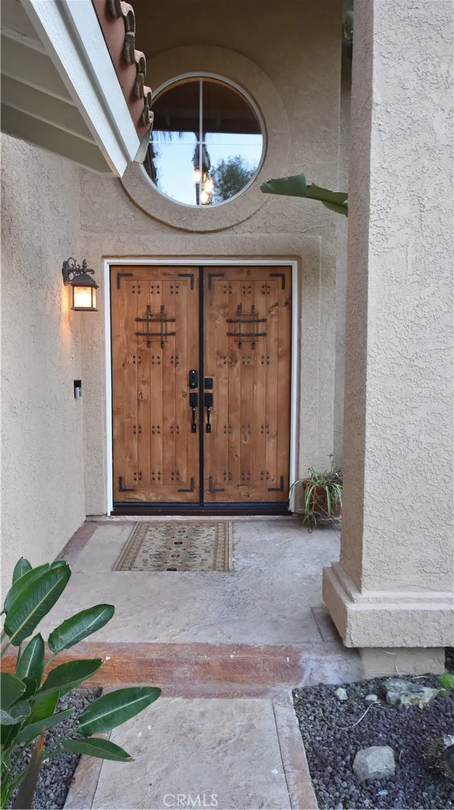 28760 Mauch Street, Saugus, California 91390 home-pic-3