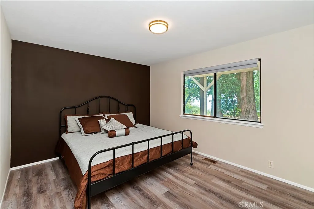 23919 Inspiration, Crestline, California 92325 home-pic-23