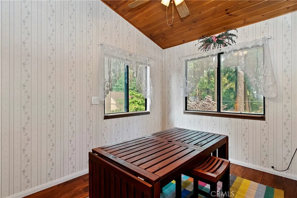 23919 Inspiration, Crestline, California 92325 home-pic-6