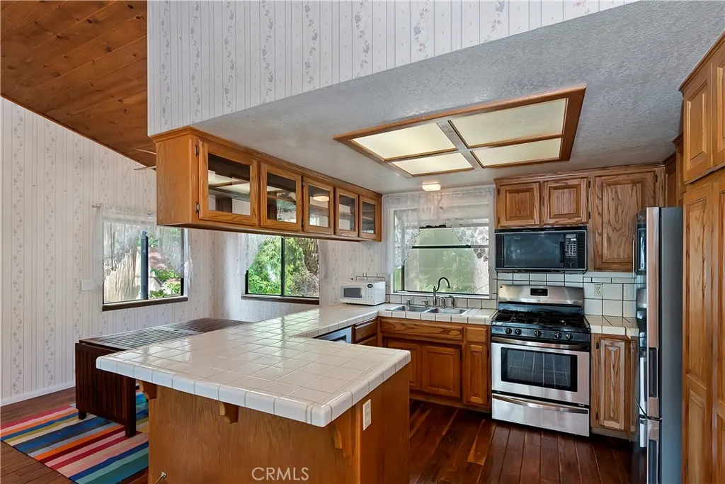 23919 Inspiration, Crestline, California 92325 home-pic-7