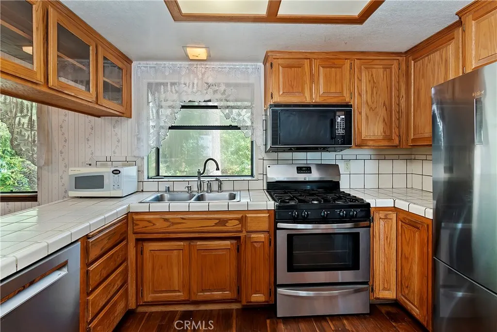 23919 Inspiration, Crestline, California 92325 home-pic-8