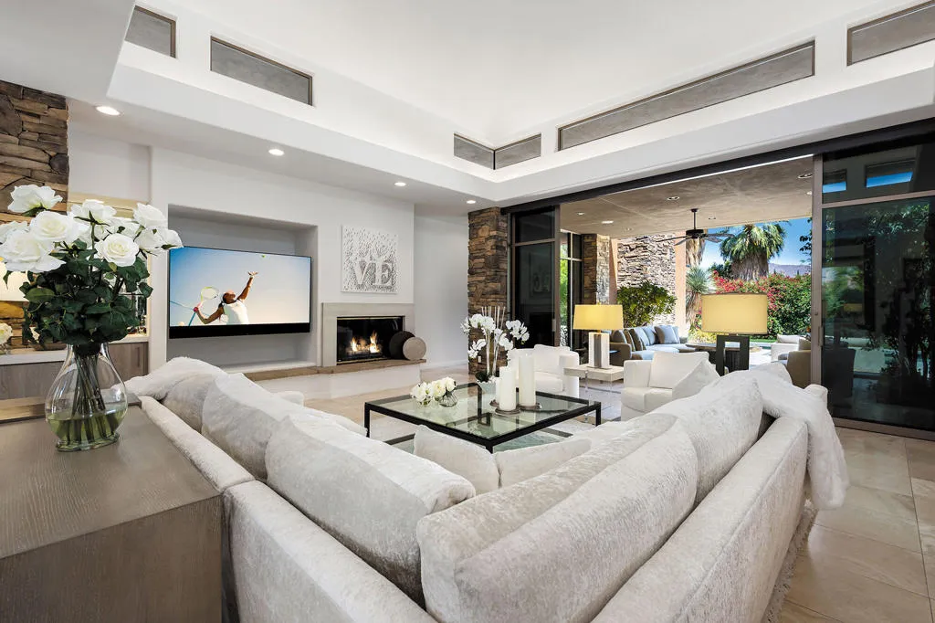 810 Shadow Vista, Palm Desert, California 92260 home-pic-3