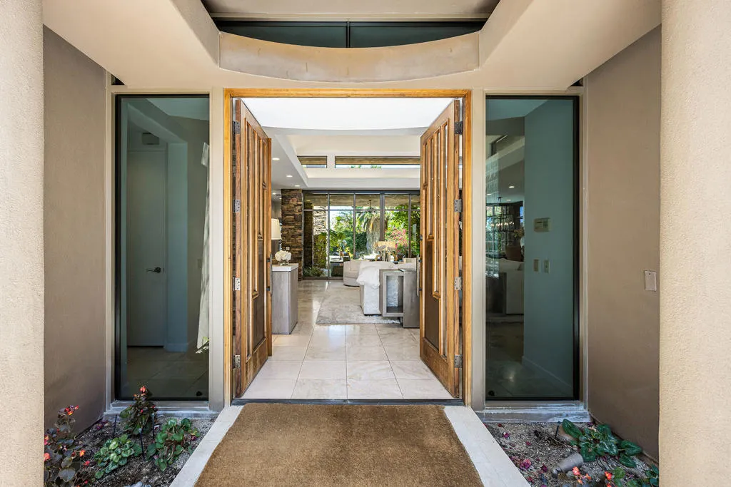 810 Shadow Vista, Palm Desert, California 92260 home-pic-3