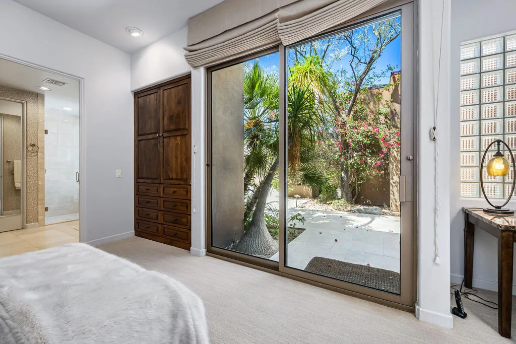 810 Shadow Vista, Palm Desert, California 92260 home-pic-18