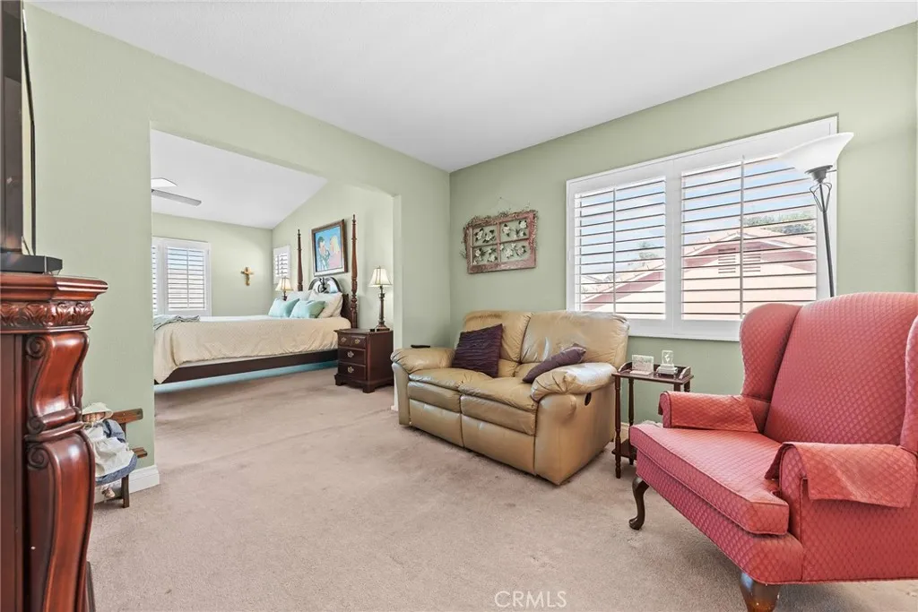 6828 6828 Tiara, Highland, California 92346 home-pic-24