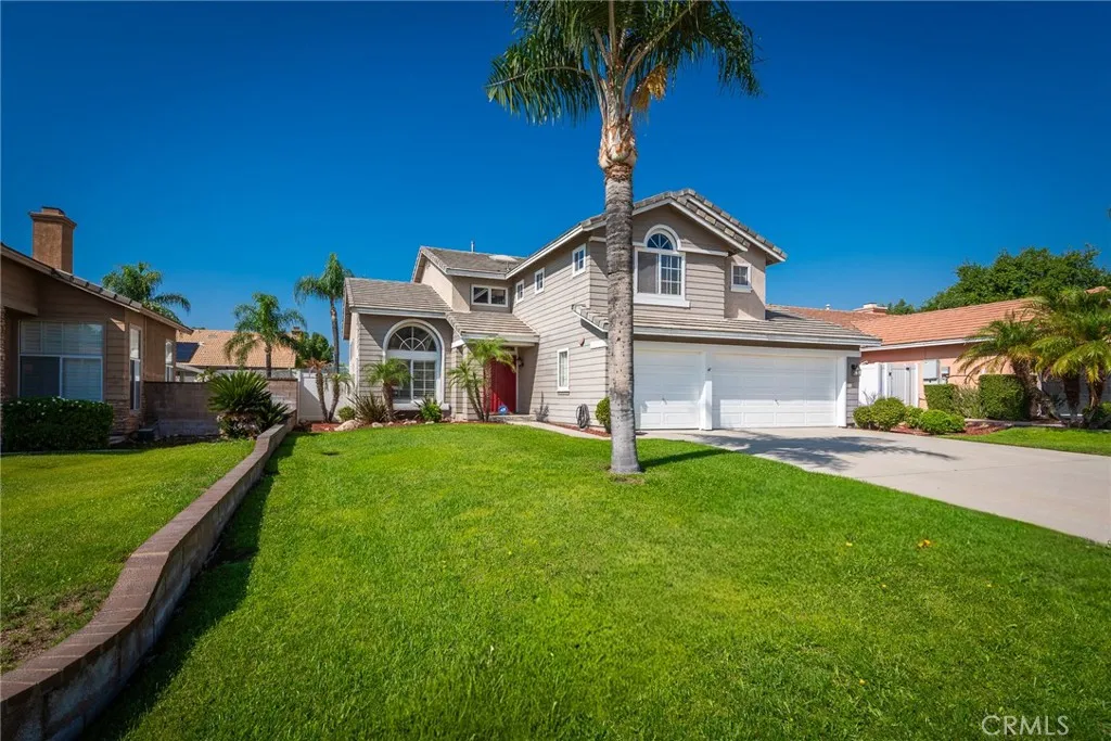 6828 6828 Tiara, Highland, California 92346 home-pic-1
