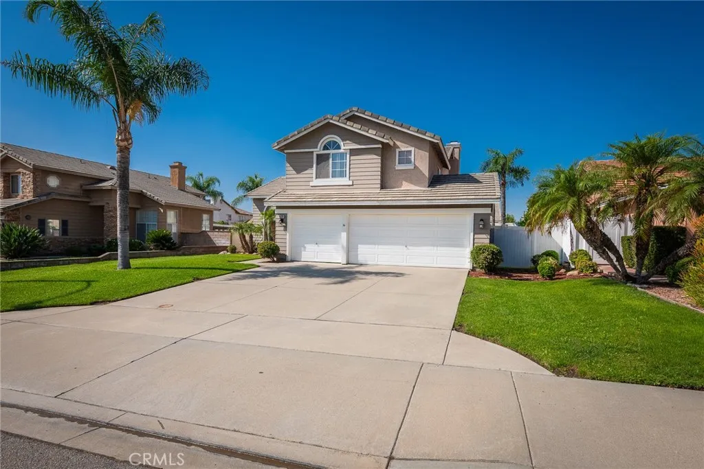6828 6828 Tiara, Highland, California 92346 home-pic-2