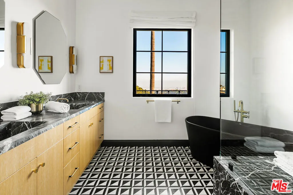 10932 Savona Road, Los Angeles, California 90077 home-pic-48