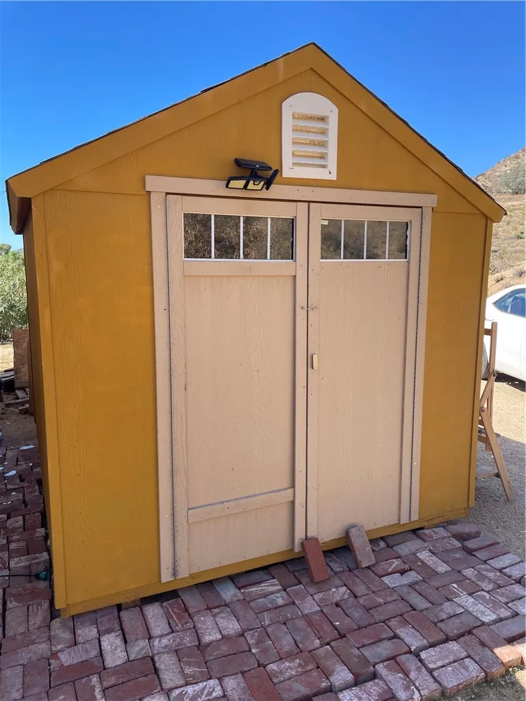 8787 Via La Scala, Morongo Valley, California 92256 home-pic-11