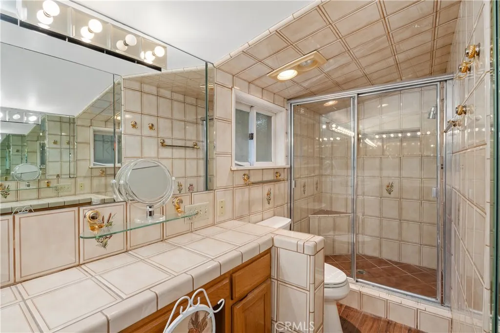 5111 San Feliciano, Woodland Hills, California 91364 home-pic-23