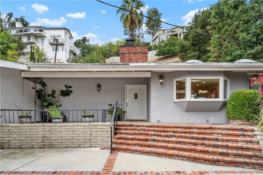 5111 San Feliciano, Woodland Hills, California 91364 home-pic-0