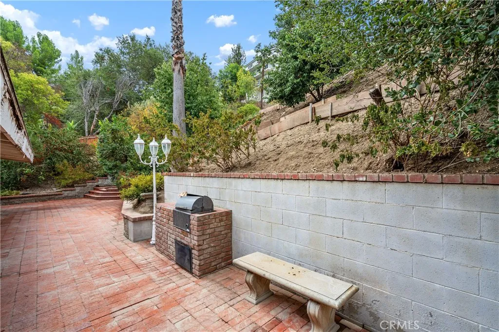 5111 San Feliciano, Woodland Hills, California 91364 home-pic-27