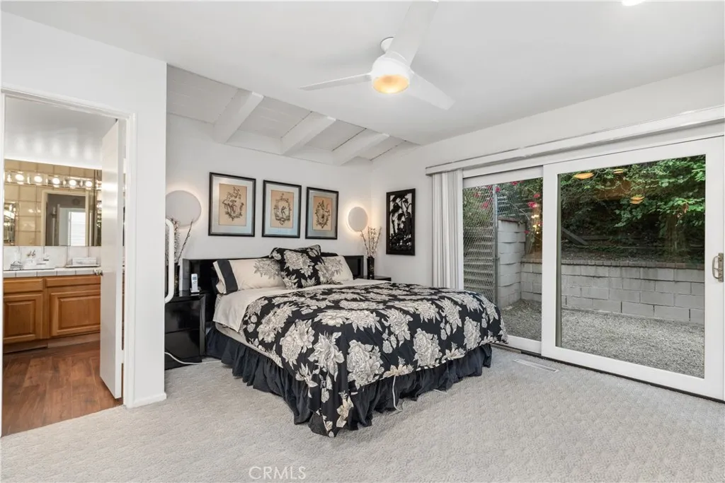 5111 San Feliciano, Woodland Hills, California 91364 home-pic-19