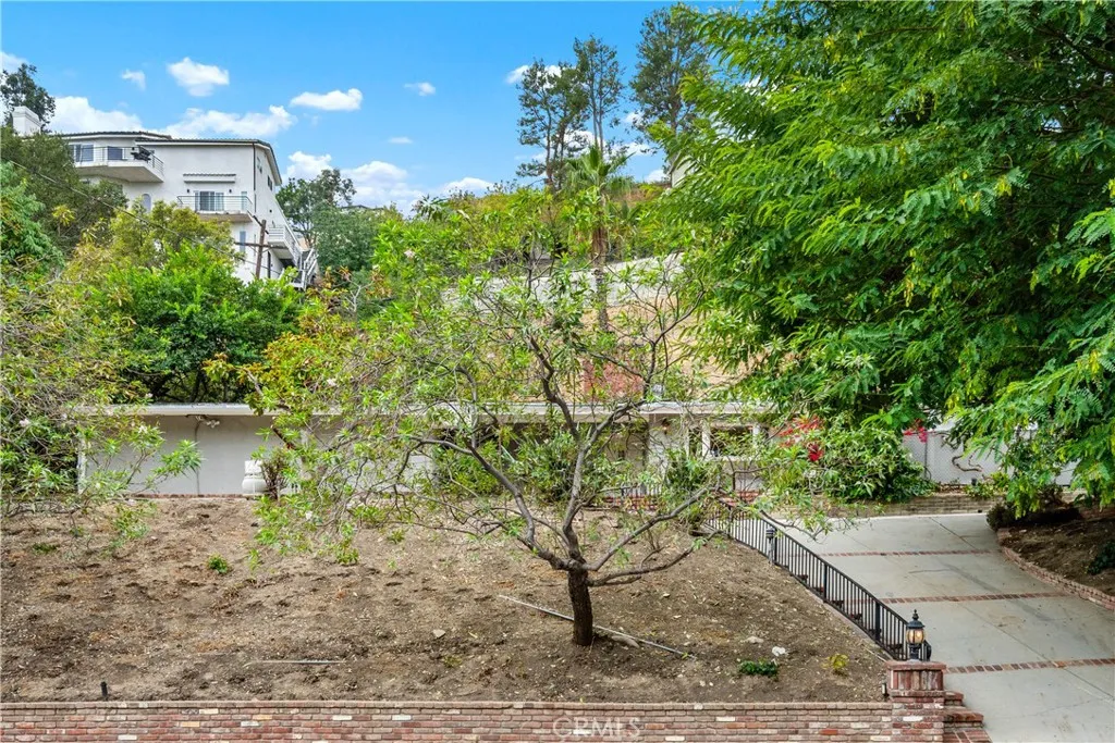 5111 San Feliciano, Woodland Hills, California 91364 home-pic-3