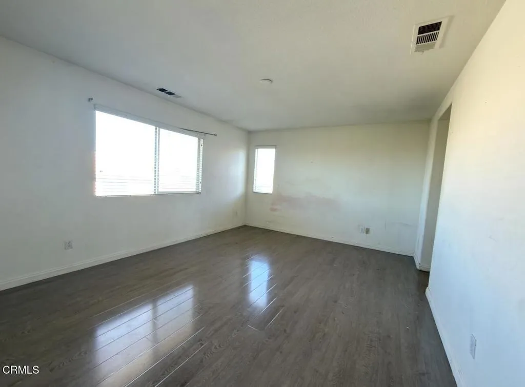 13720 Dove Court, Victorville, California 92394 home-pic-6